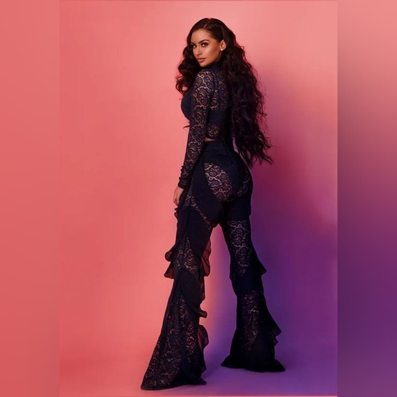 Carli Bybel x Missguided | Lace Ruffle Pants - Size 0 - Picture 1 of 9